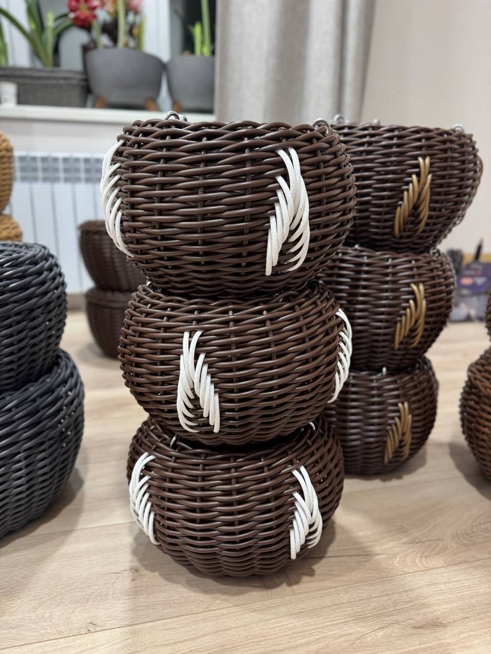 photo_2026-03-04_20-27-39 Кашпо підвісне 1 шт 650 грн 5 л - Зображення 1